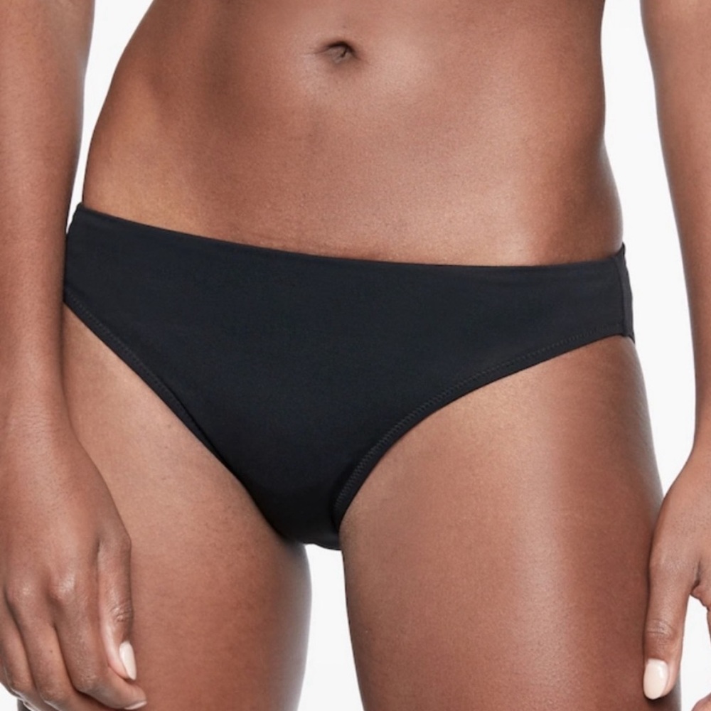Athleta clean swim bottom, NWT black.